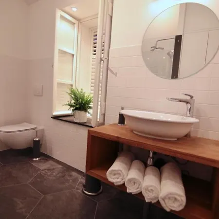 Cava - Duplex Two Bedroom With Sea View Apartmán *